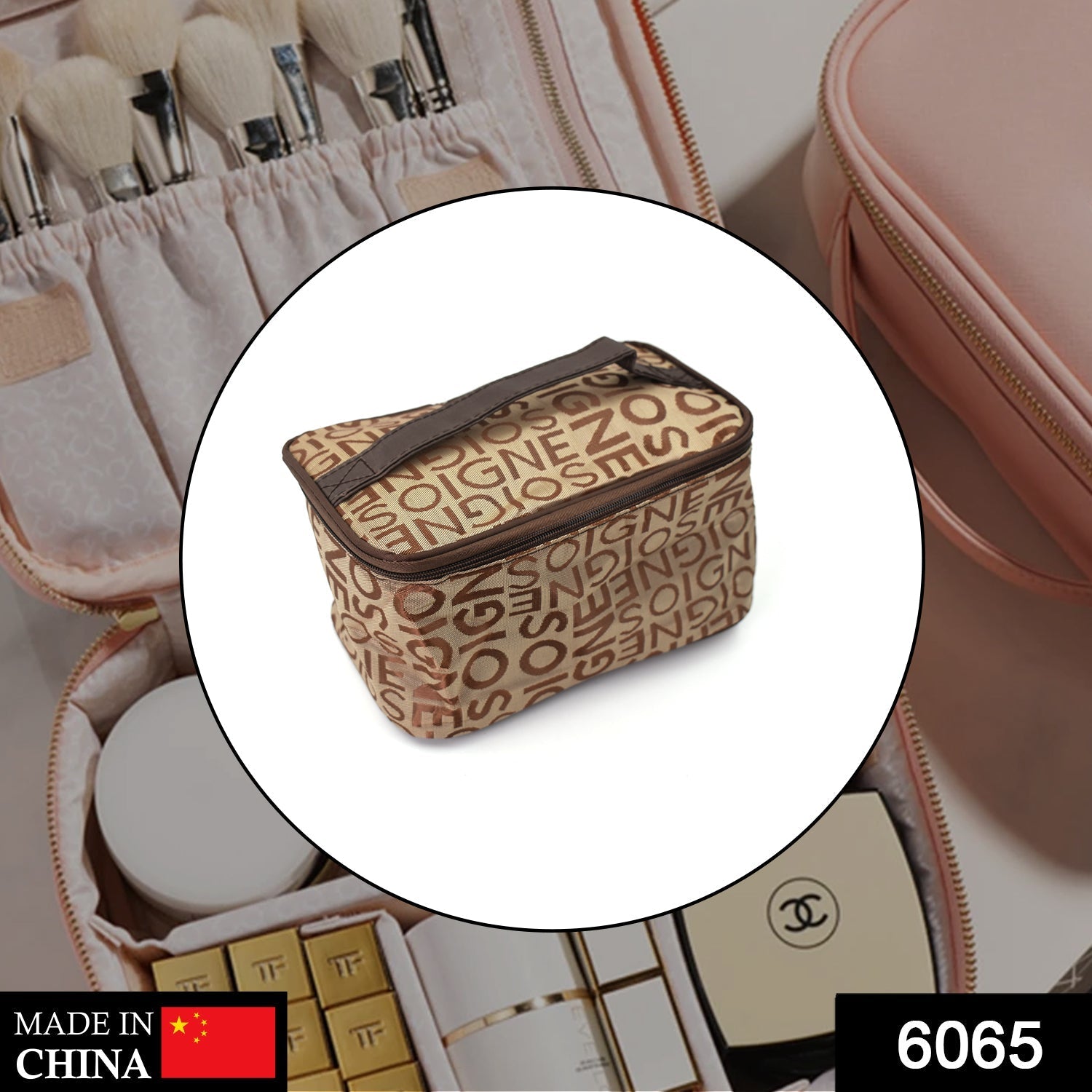 6065 Portable Makeup Bag widely used by women’s for storing their makeup equipment’s and all while travelling and moving. 